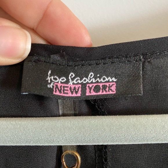 Black sheer cold shoulder top - Picture 4 of 5